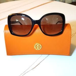 Tory Burch- Sunglasses